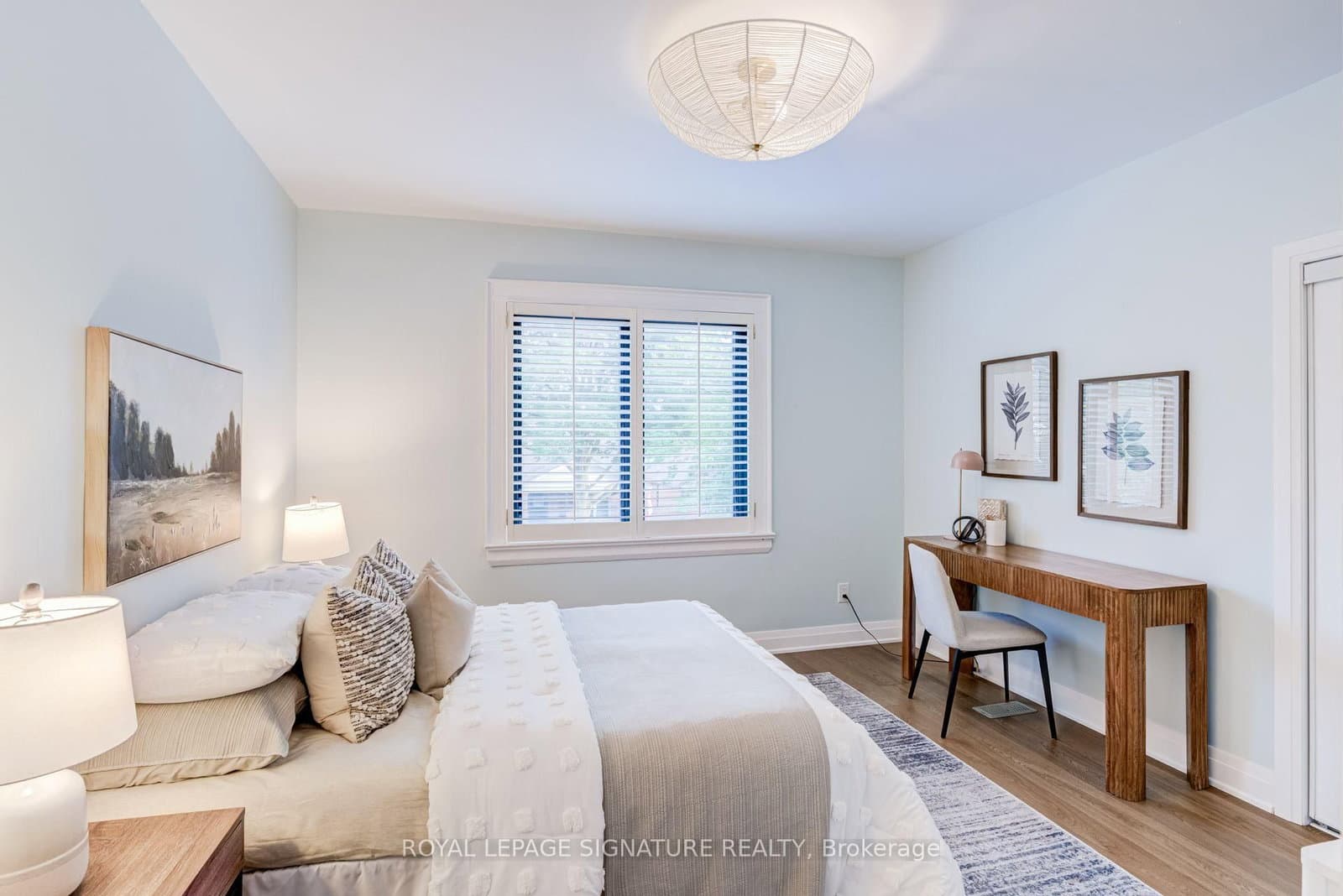 222 Queensdale Avenue thumbnail 22