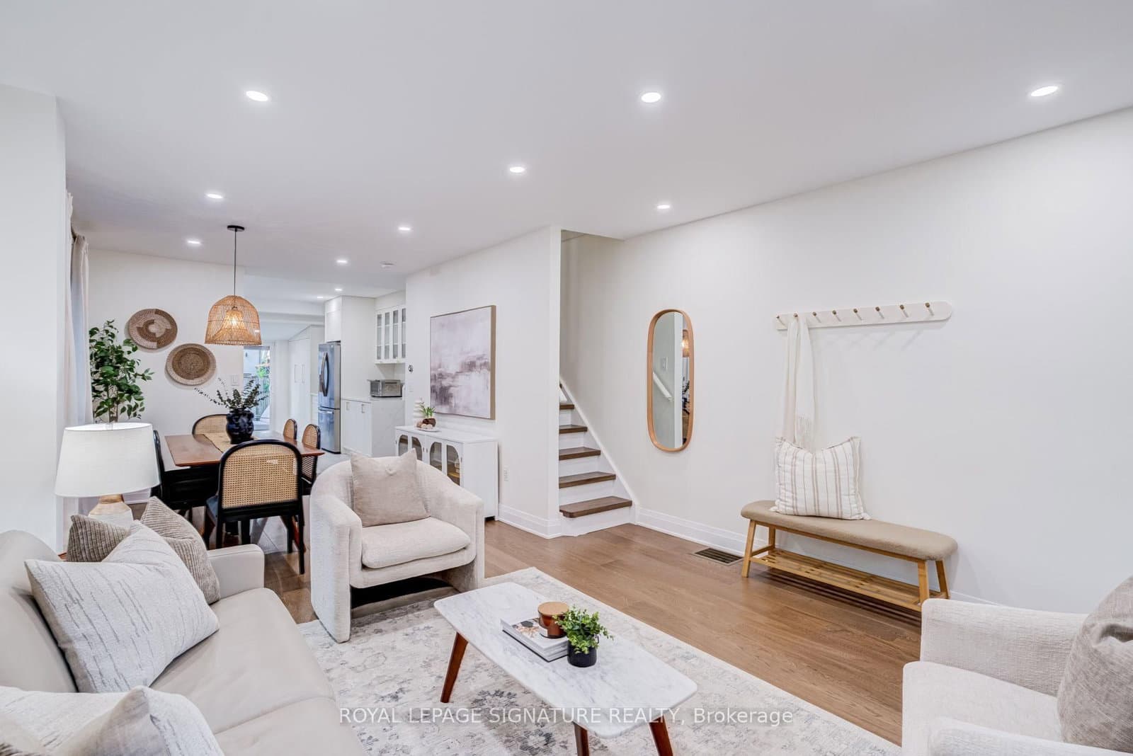 222 Queensdale Avenue thumbnail 6