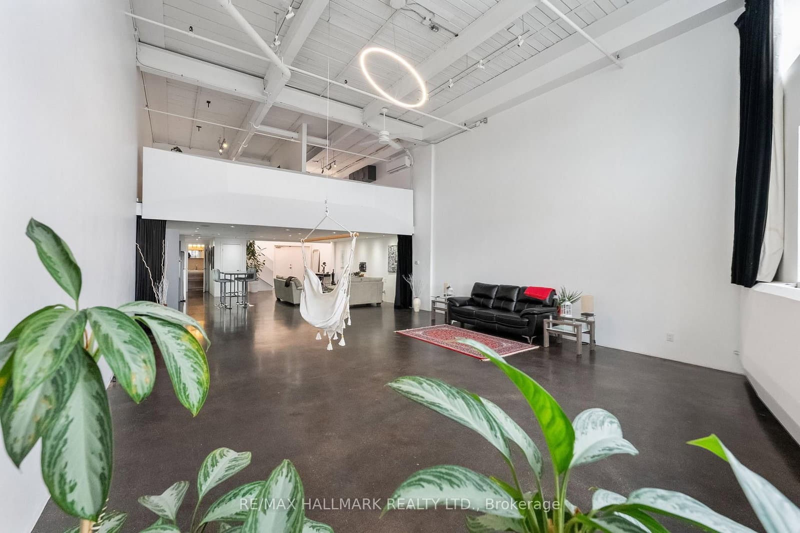1173 Dundas Street E, Unit 226 thumbnail 31