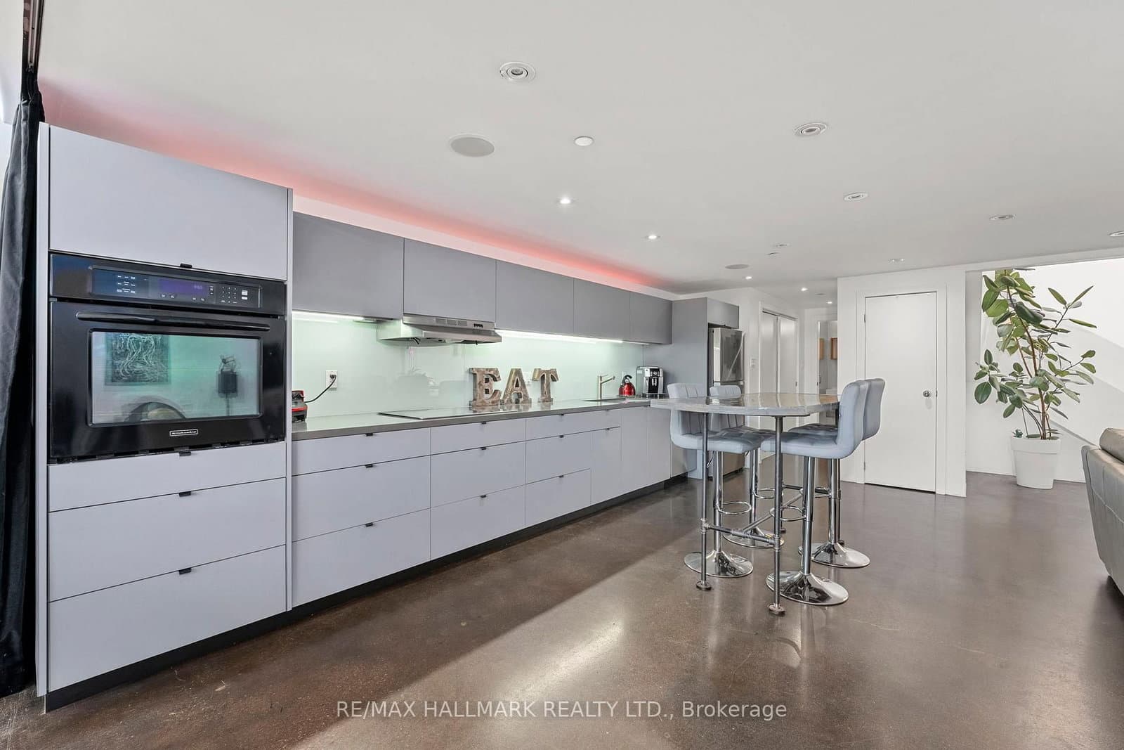 1173 Dundas Street E, Unit 226 thumbnail 8