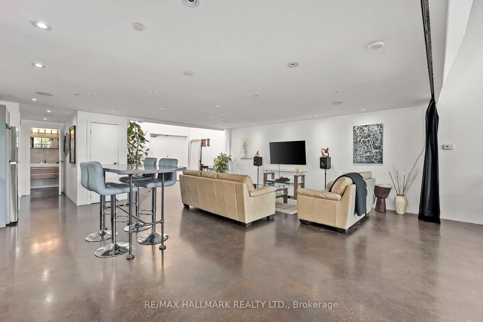 1173 Dundas Street E, Unit 226 thumbnail 9