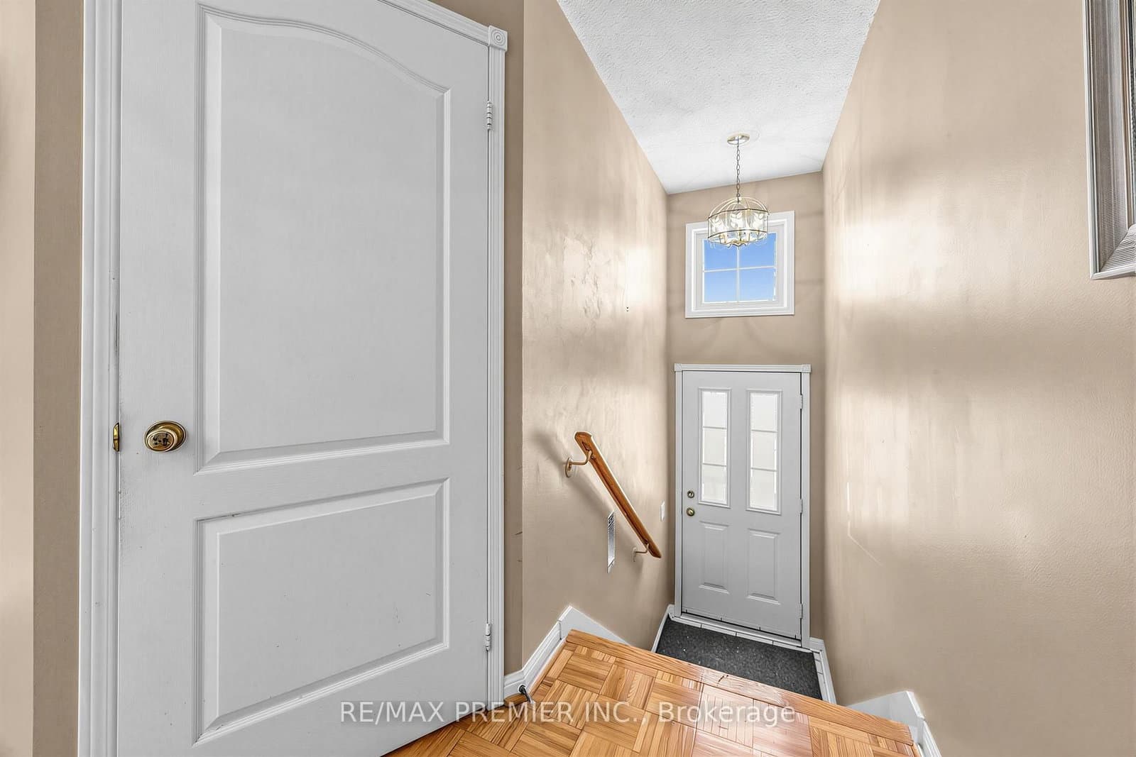 1400 The Esplanade N, Unit 602 thumbnail 2