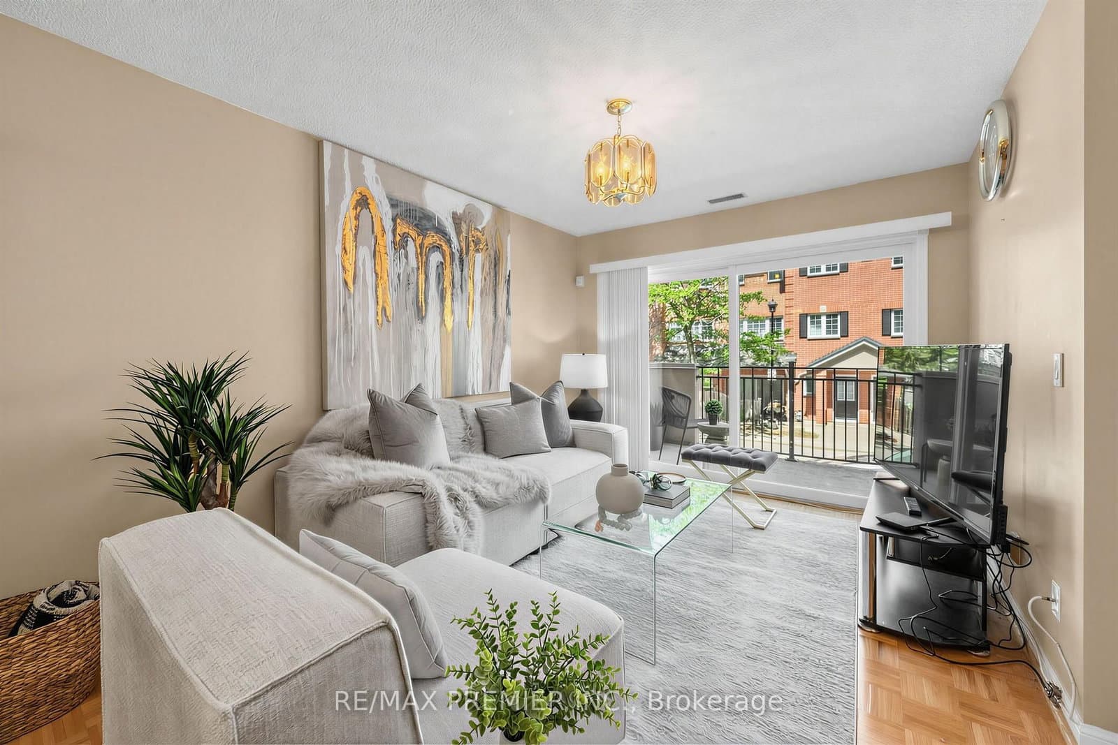 1400 The Esplanade N, Unit 602 thumbnail 4