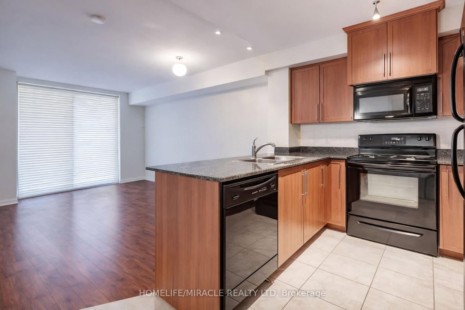 8 Rosebank Drive, Unit 5K thumbnail 5