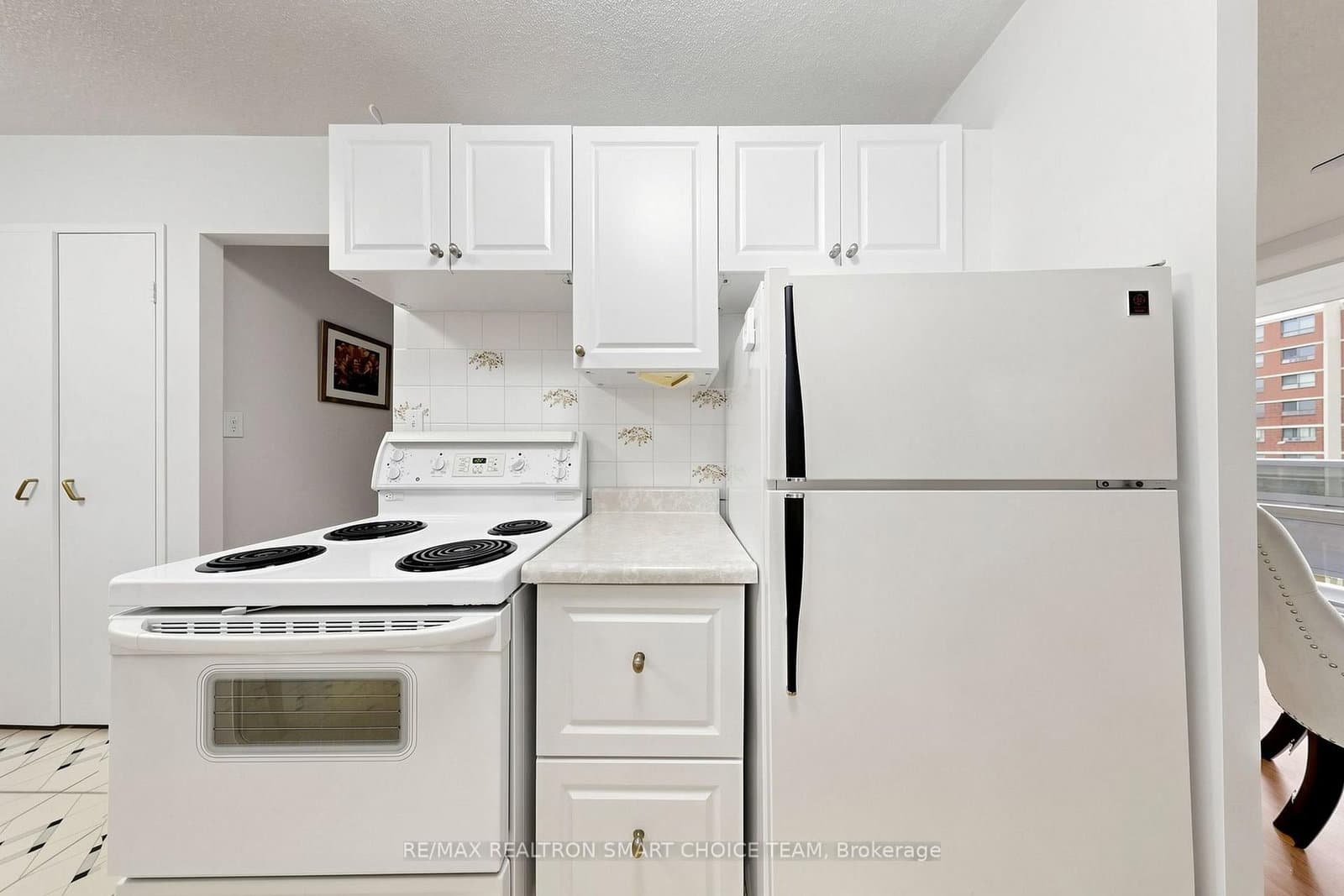 1250 Bridletowne Circle, Unit 907 thumbnail 14
