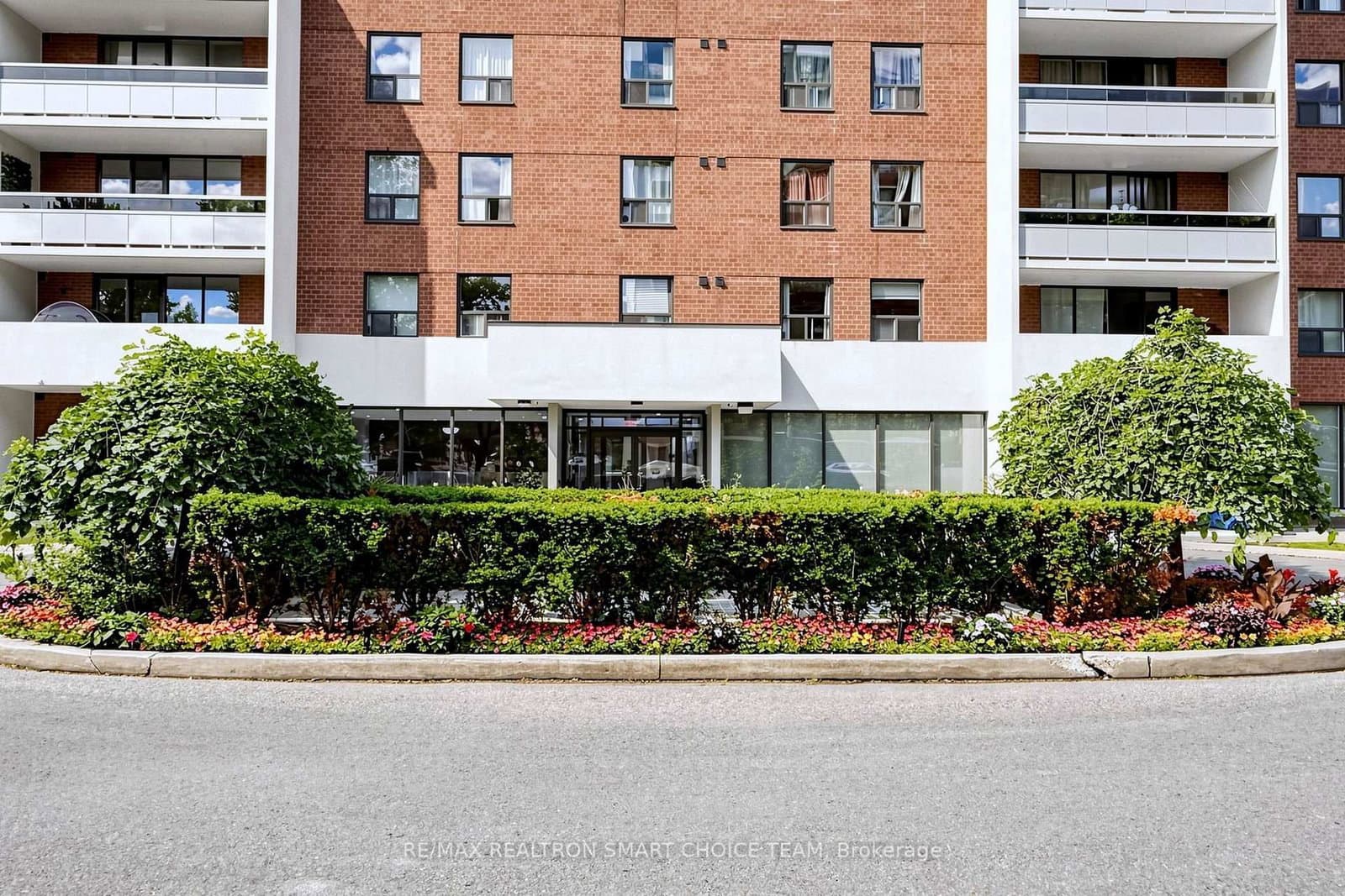 1250 Bridletowne Circle, Unit 907 thumbnail 2