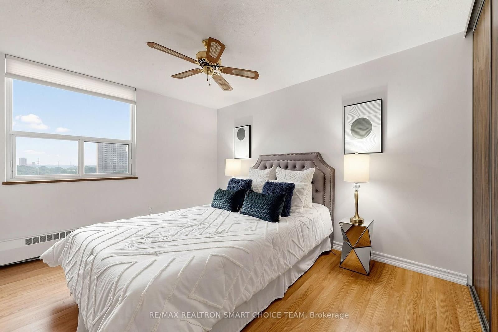 1250 Bridletowne Circle, Unit 907 thumbnail 23