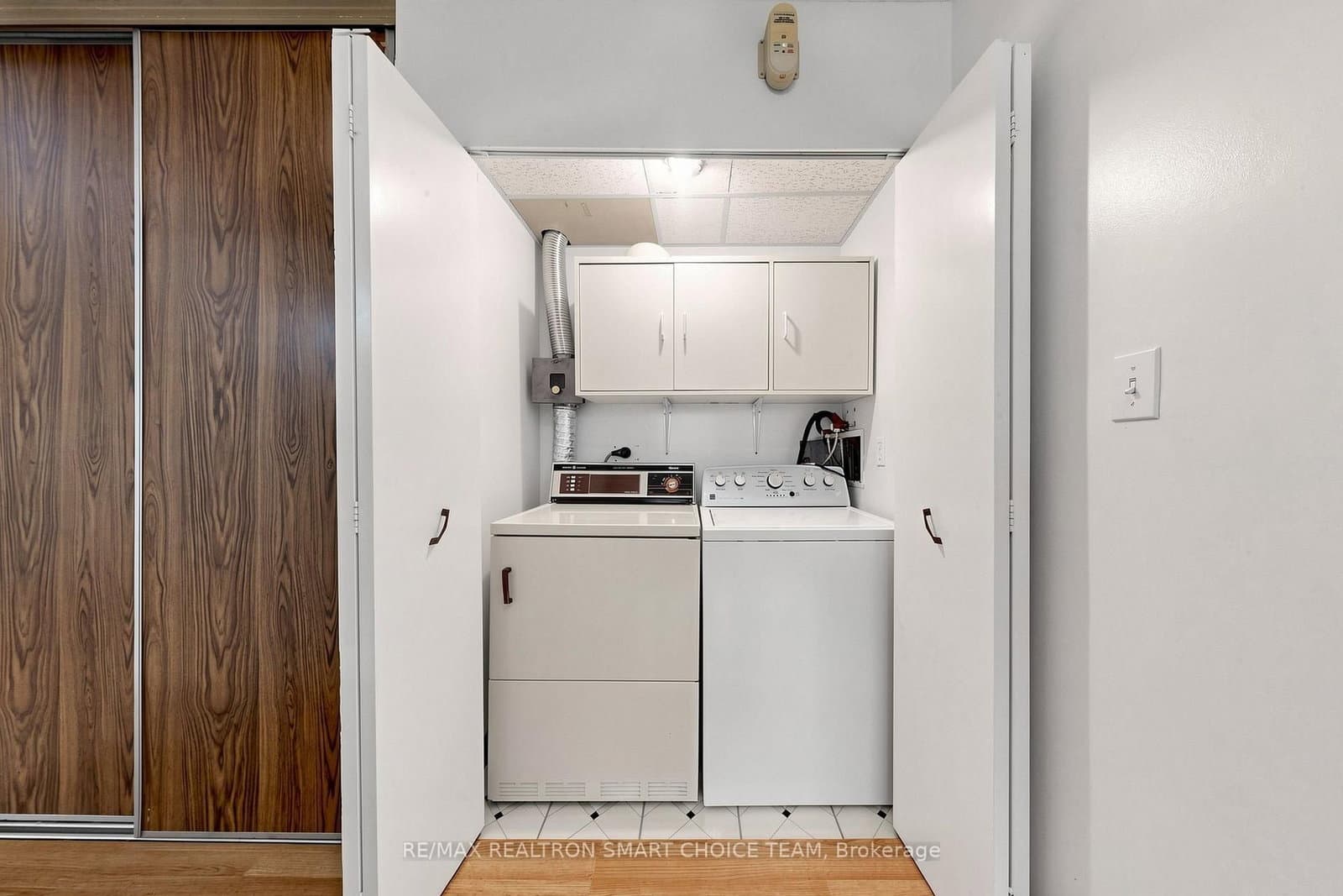 1250 Bridletowne Circle, Unit 907 thumbnail 34