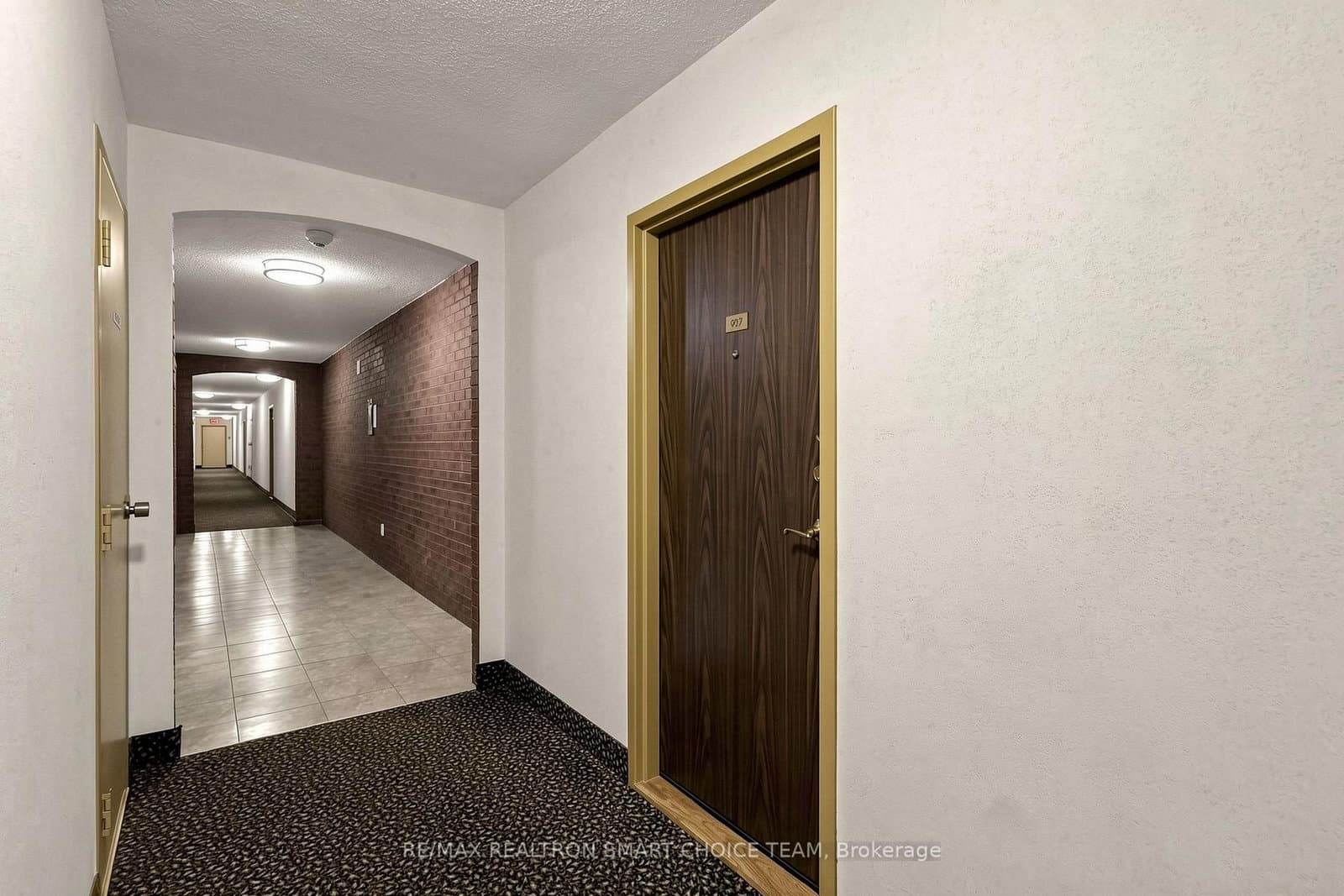 1250 Bridletowne Circle, Unit 907 thumbnail 4