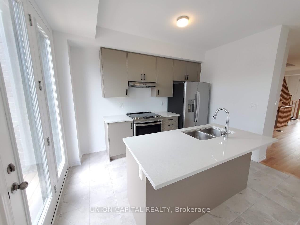 83 Sorbara Way thumbnail 36