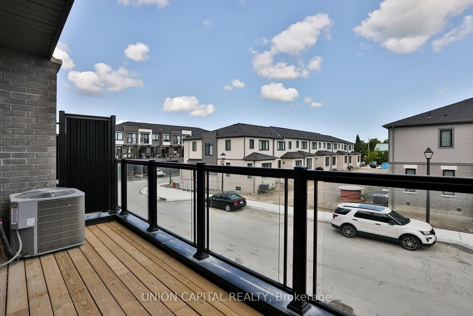 83 Sorbara Way thumbnail 40