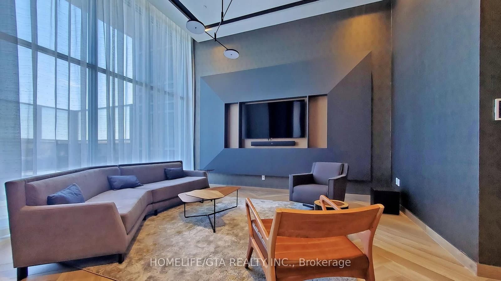 225 Village Green Square, Unit 1107 thumbnail 12