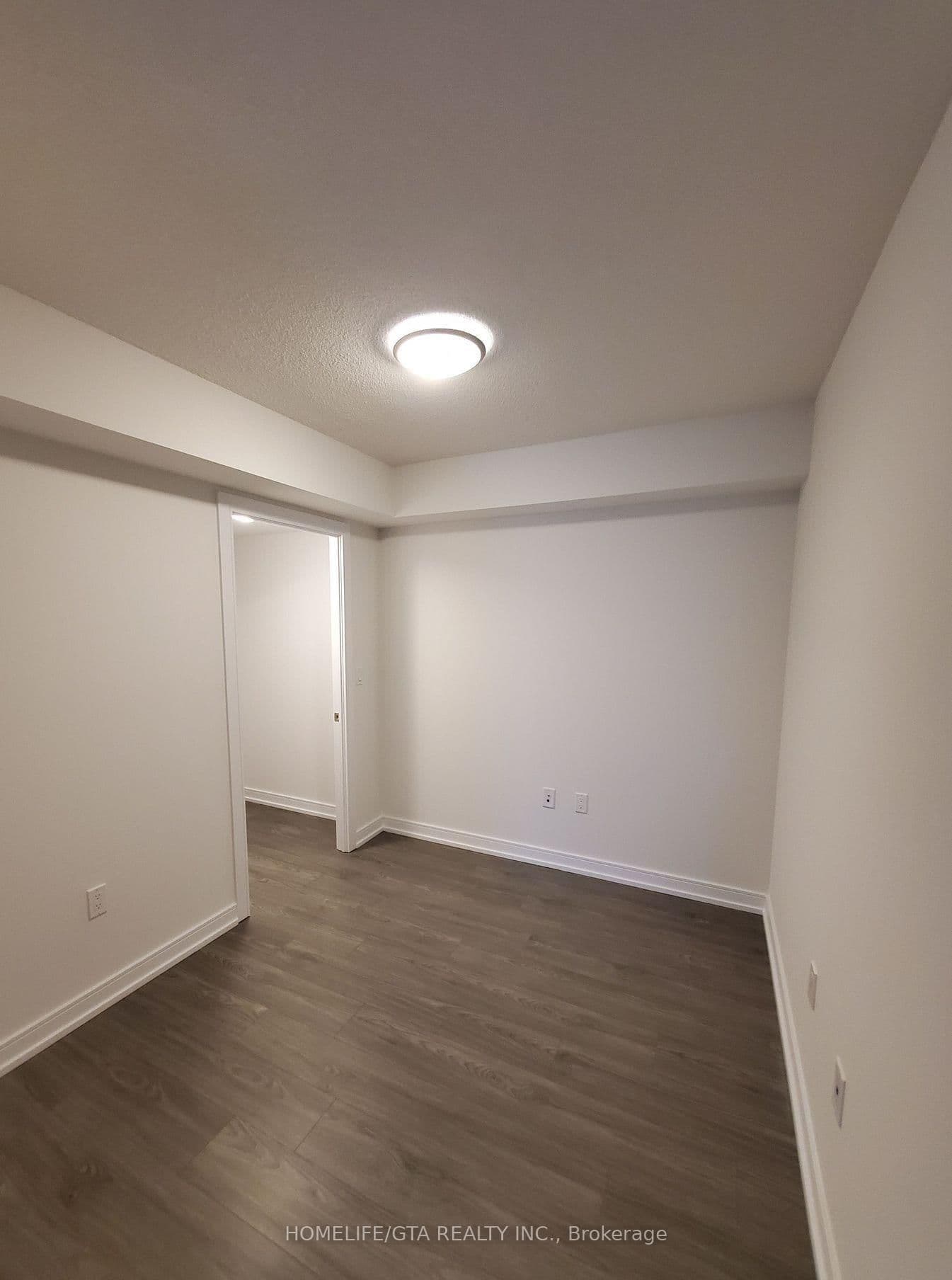 225 Village Green Square, Unit 1107 thumbnail 7