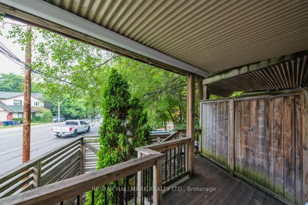 233 Kingston Road, Unit Main thumbnail 12