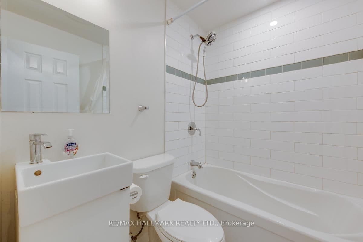 233 Kingston Road, Unit Main thumbnail 6