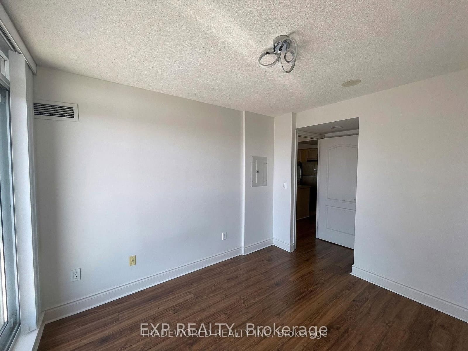60 Brian Harrison Way, Unit 2703 thumbnail 9