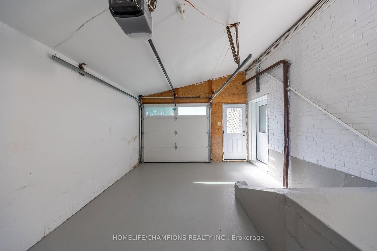 1083 Birchmount Road thumbnail 16