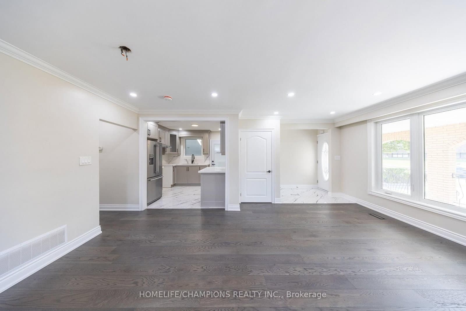 1083 Birchmount Road thumbnail 6