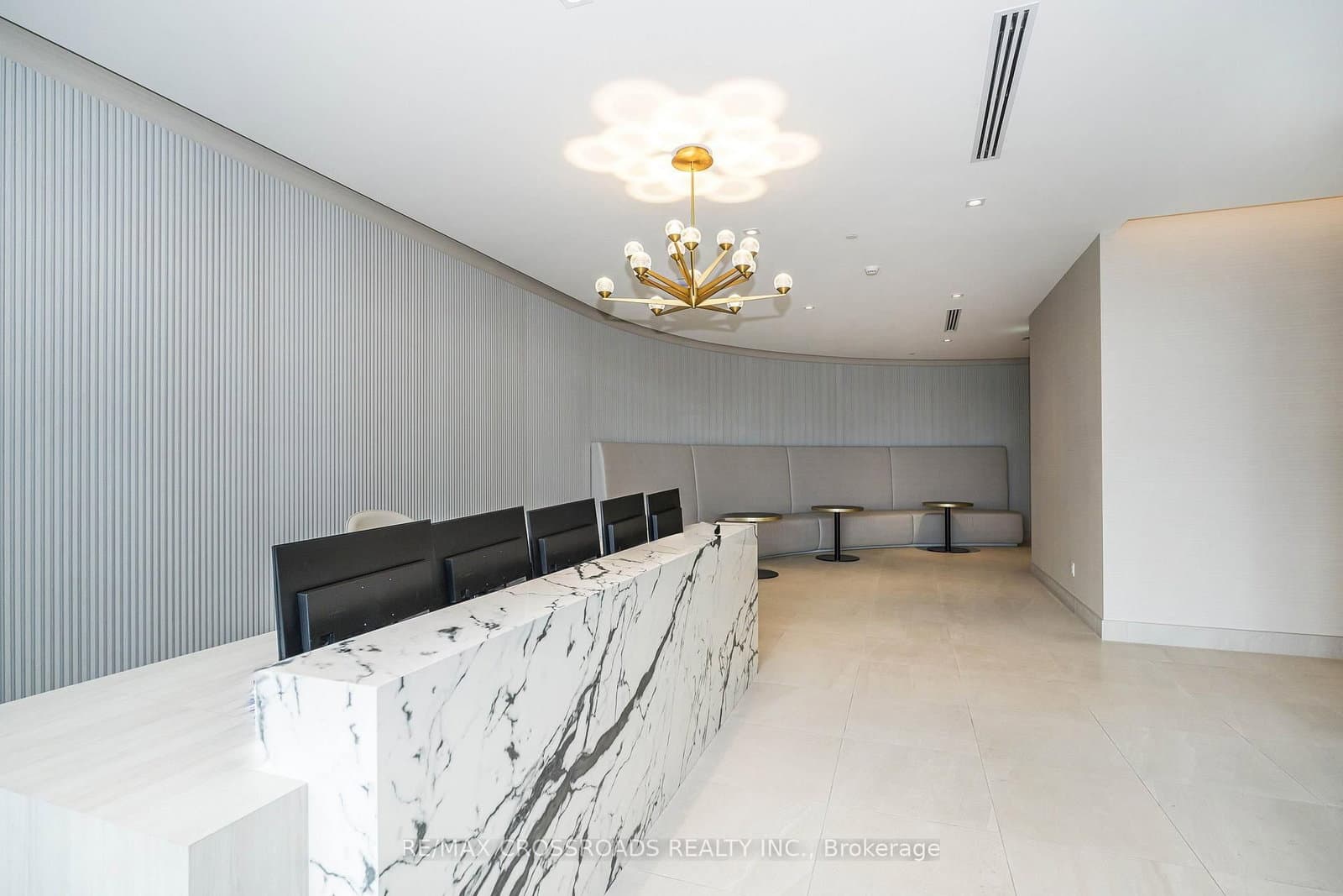 20 Deans Drive, Unit 411 thumbnail 4