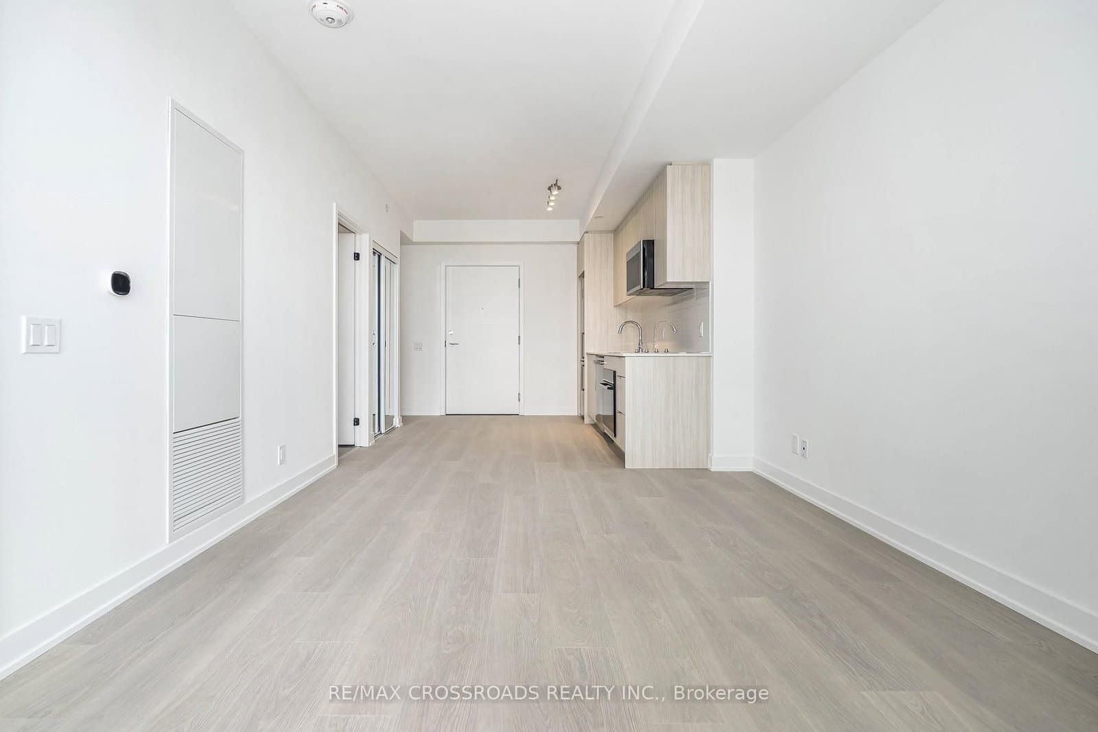 20 Deans Drive, Unit 411 thumbnail 8