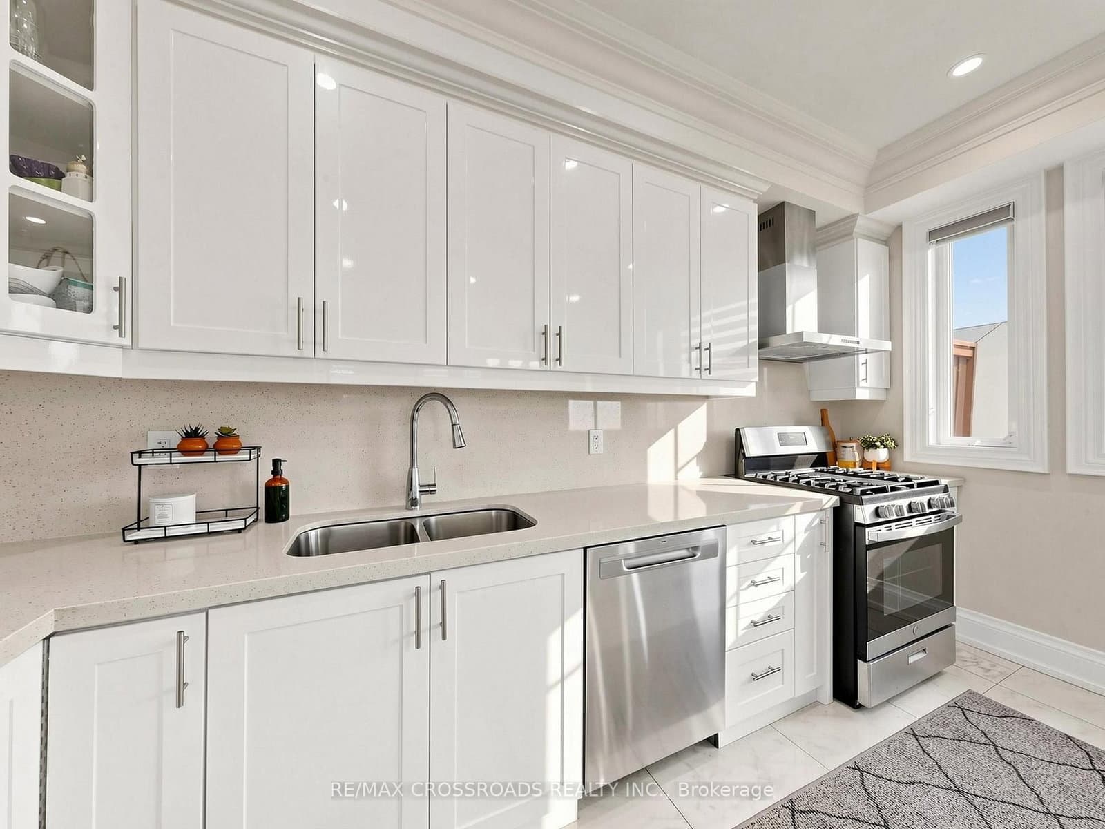 478 Aylesworth Avenue E thumbnail 11