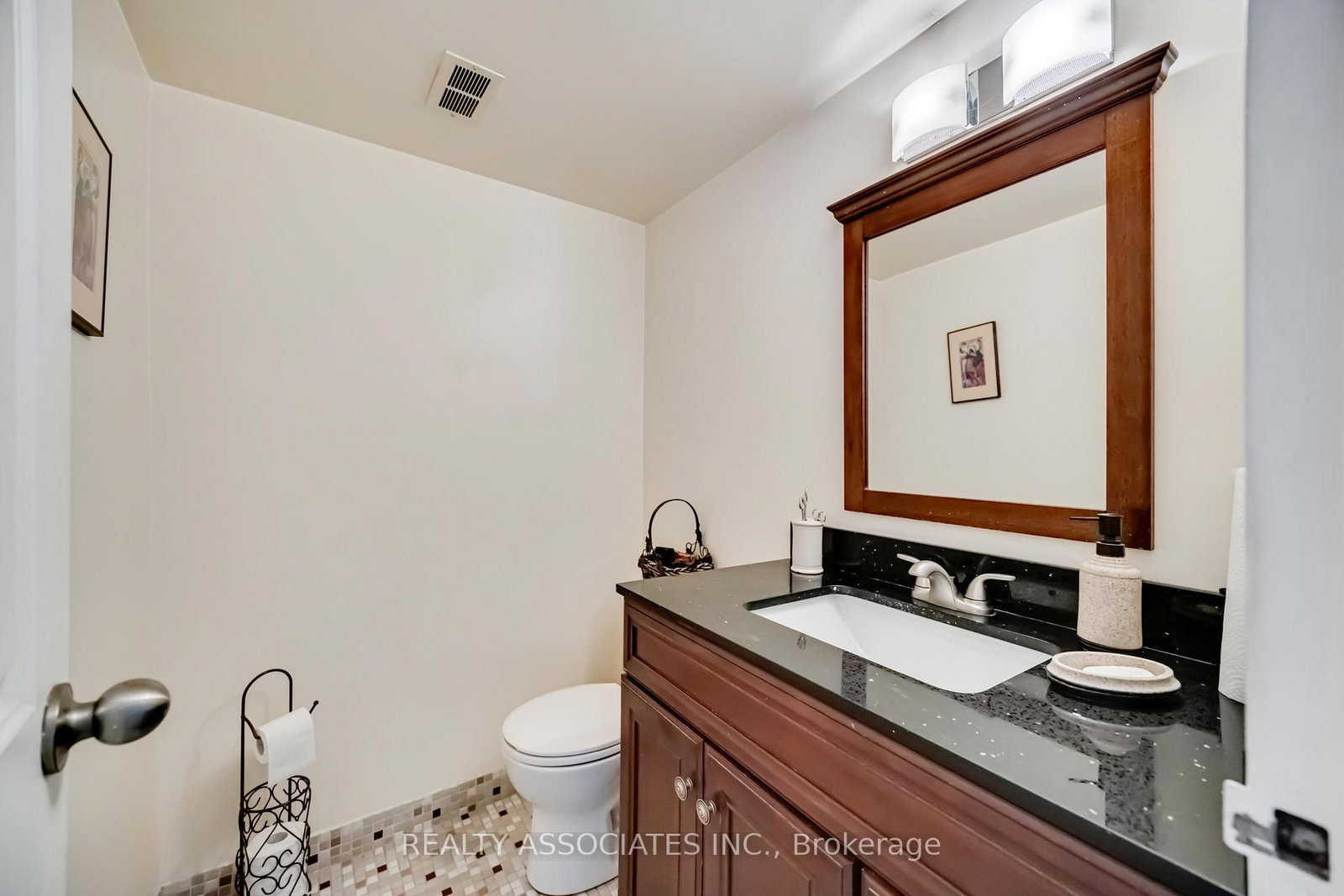 180 Markham Road, Unit 811 thumbnail 6