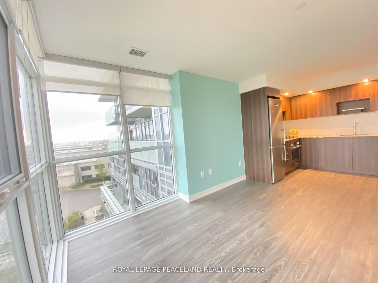 225 Village Green Square, Unit 410 thumbnail 27