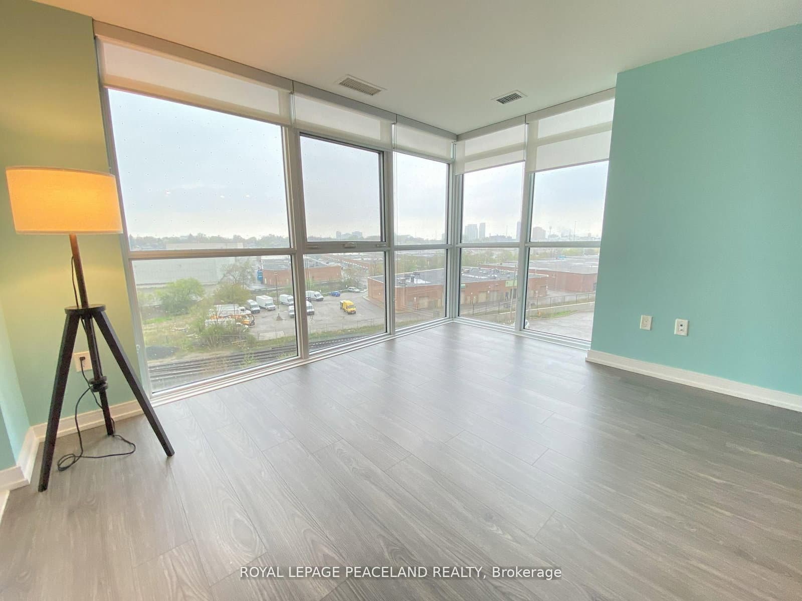225 Village Green Square, Unit 410 thumbnail 29