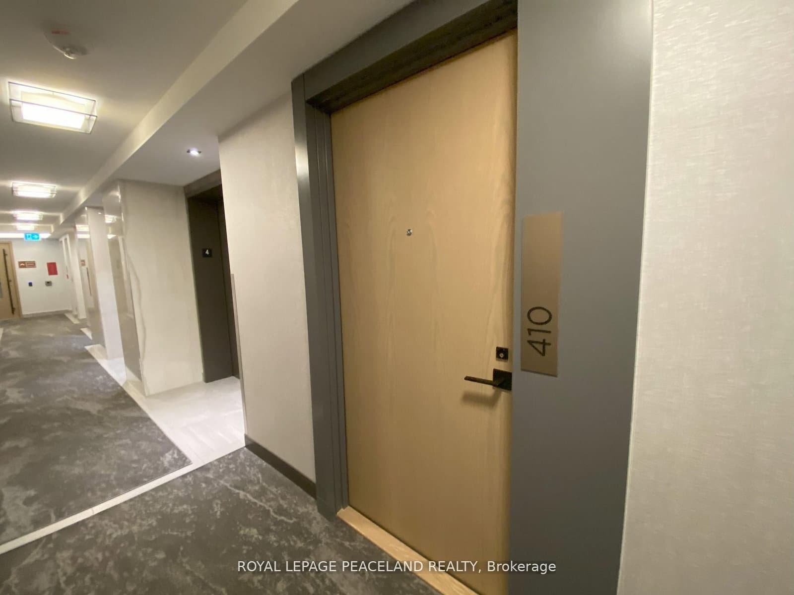 225 Village Green Square, Unit 410 thumbnail 4
