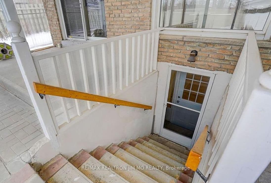 22 Hartleywood Drive, Unit Lower thumbnail 4