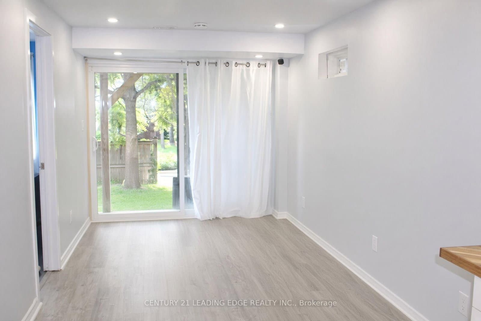 75 Pine Gate Place thumbnail 4