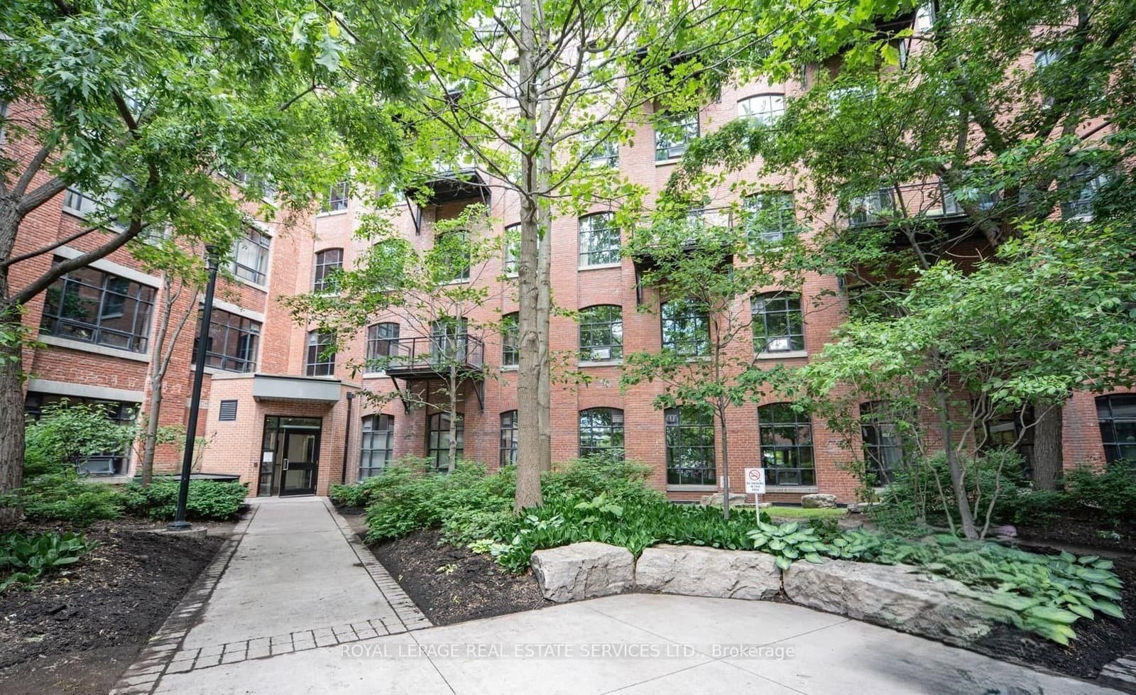 68 Broadview Avenue, Unit 326 thumbnail 2