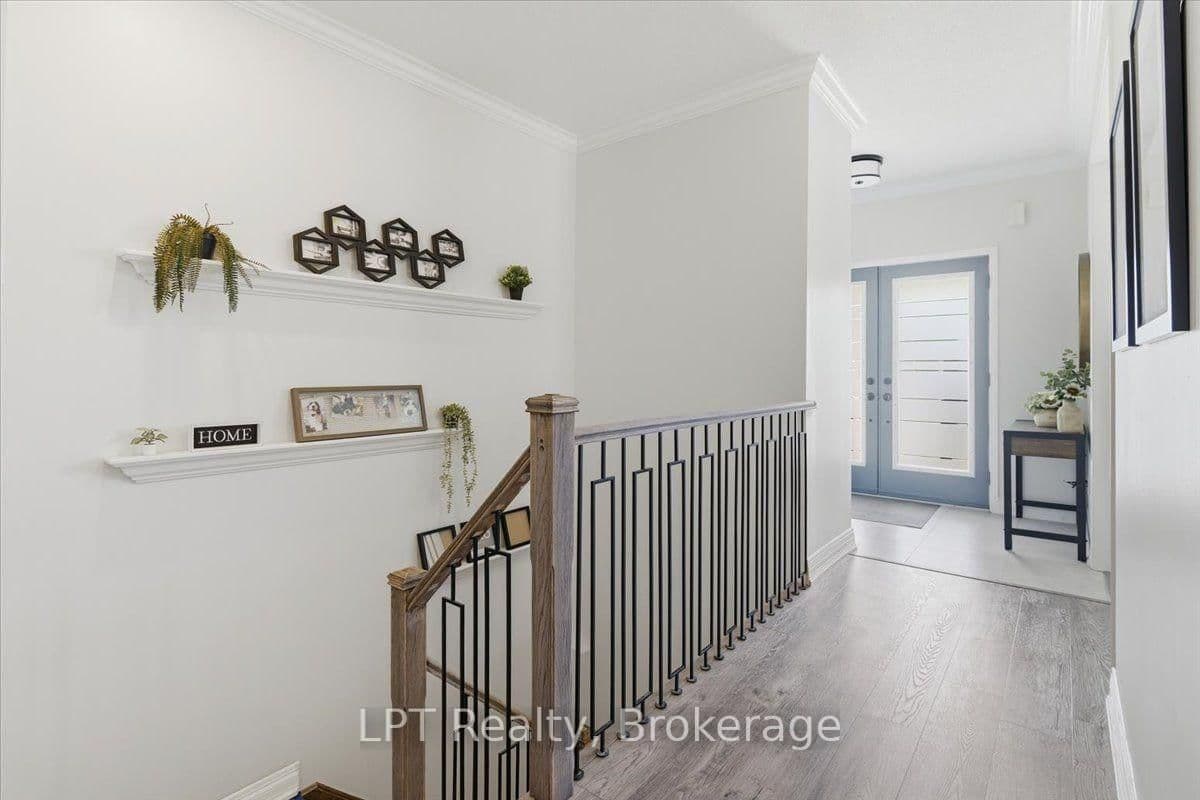 71 Laprade Square thumbnail 8