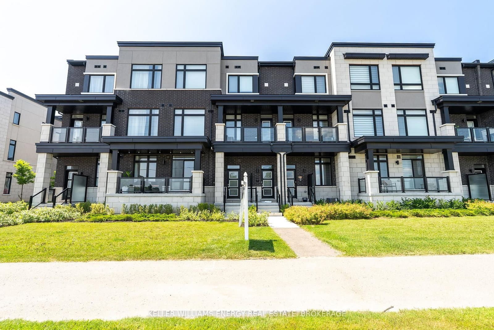 2550 Castlegate Crossing, Unit 302