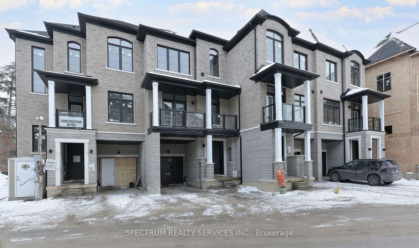 31 De La Roche Drive