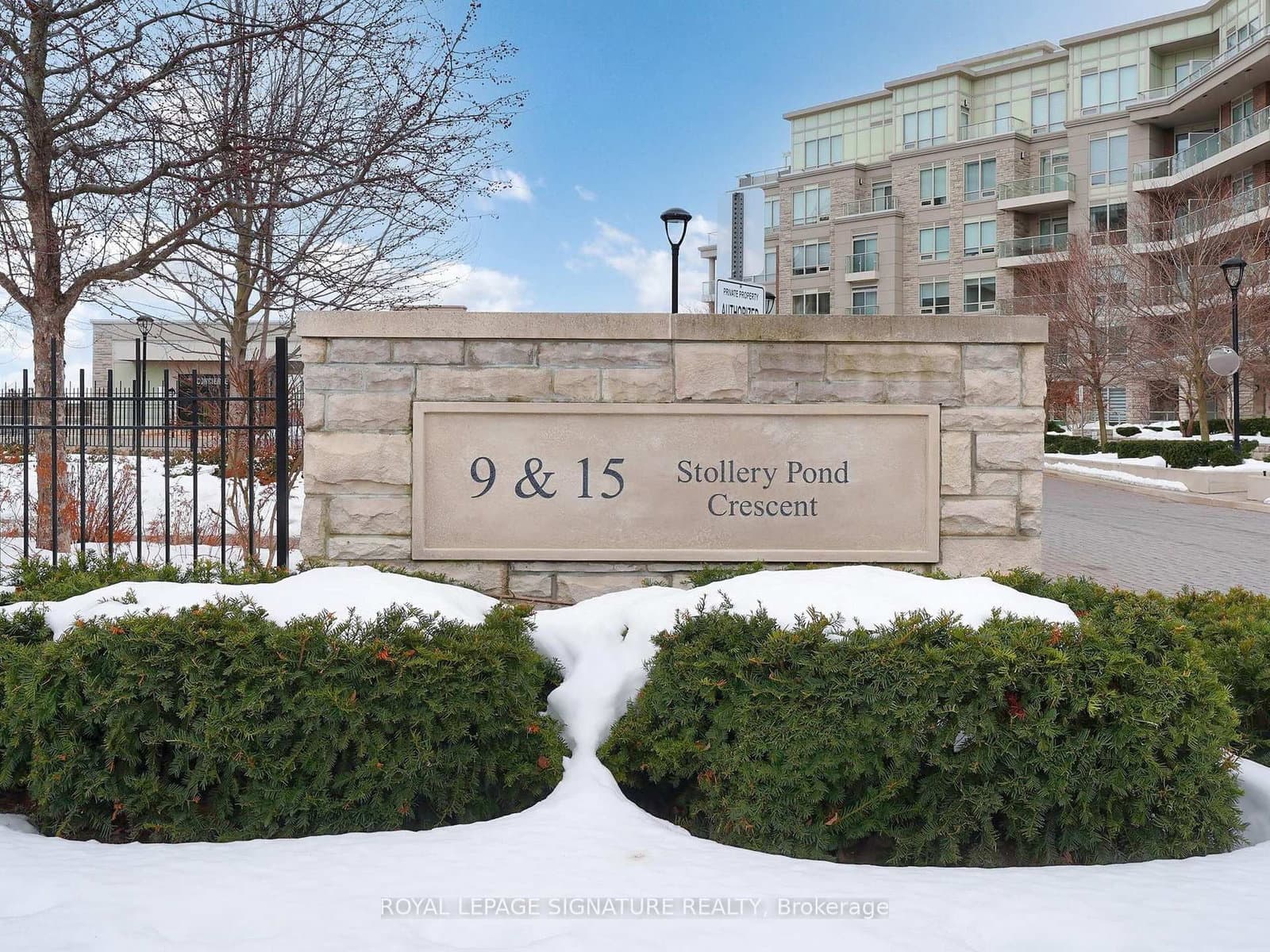9 Stollery Pond Crescent, Unit 305