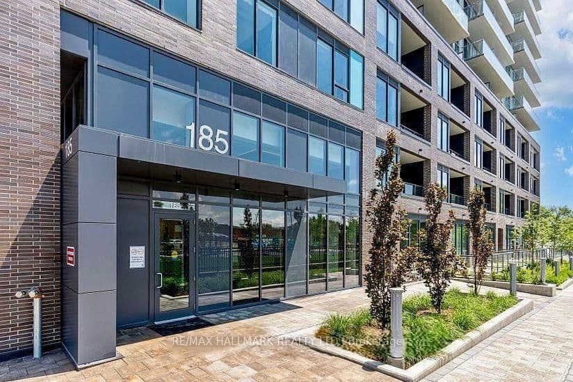 185 Deerfield Road, Unit 1304