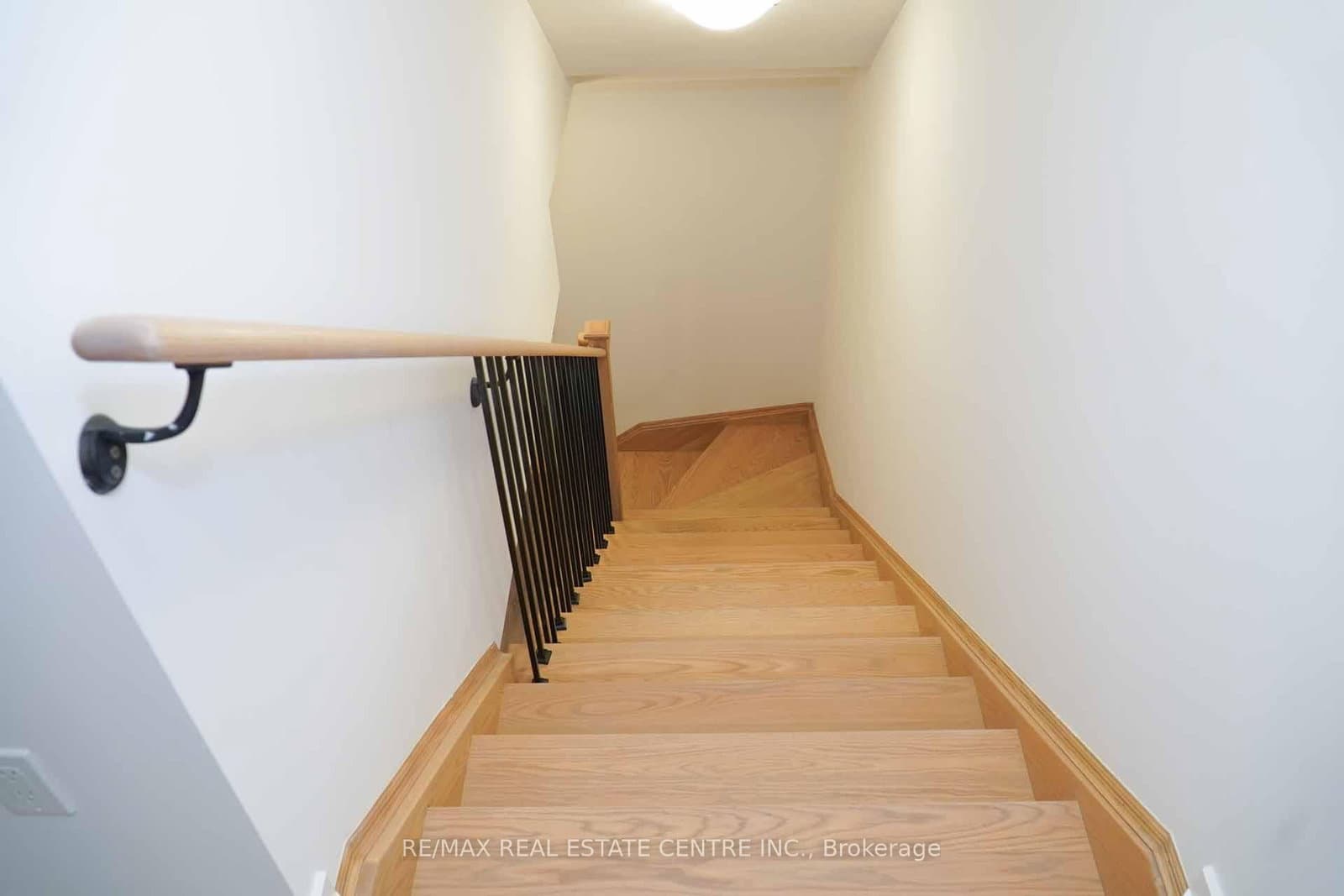 14 Lytham Green Circle, Unit 24 thumbnail 18