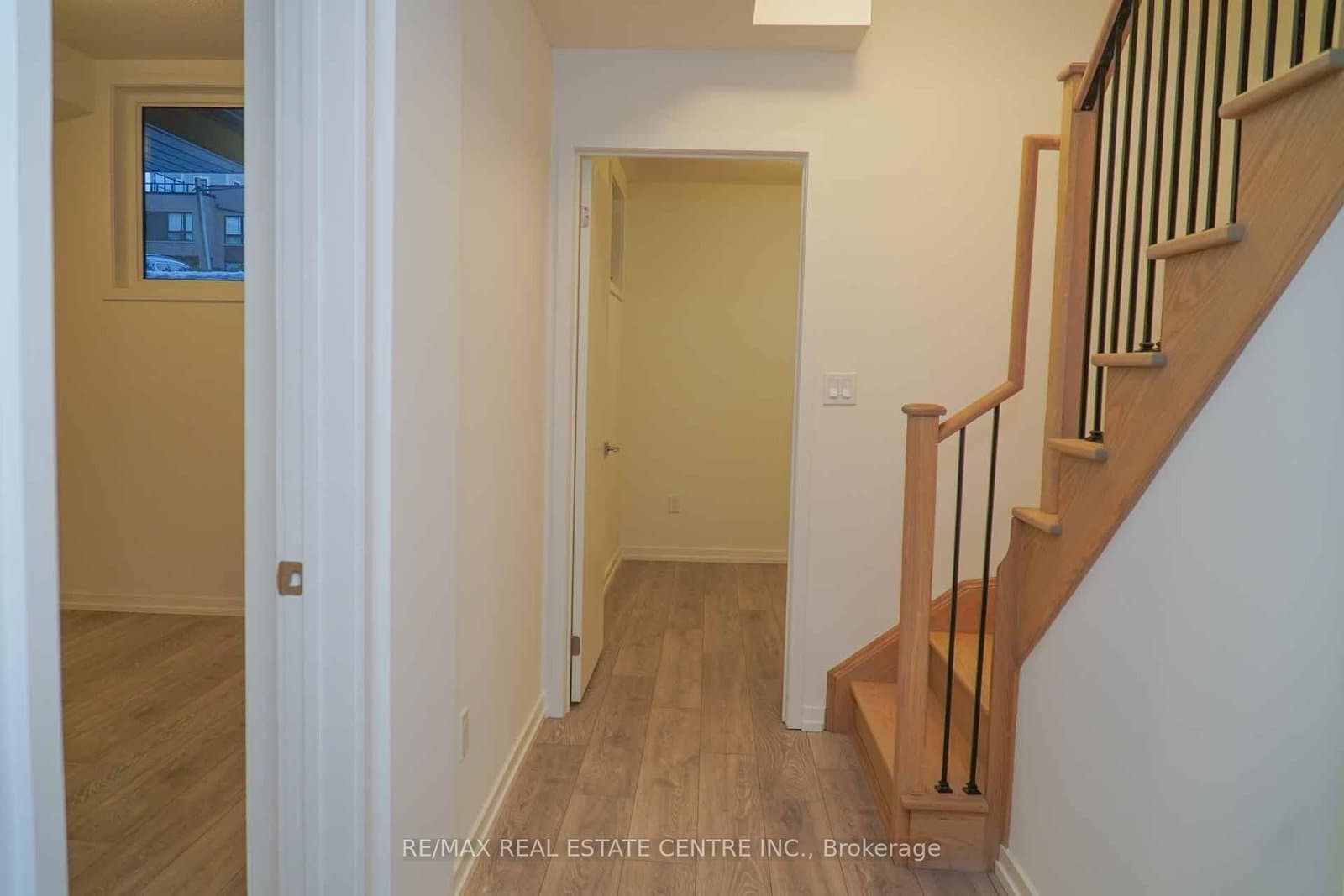 14 Lytham Green Circle, Unit 24 thumbnail 20