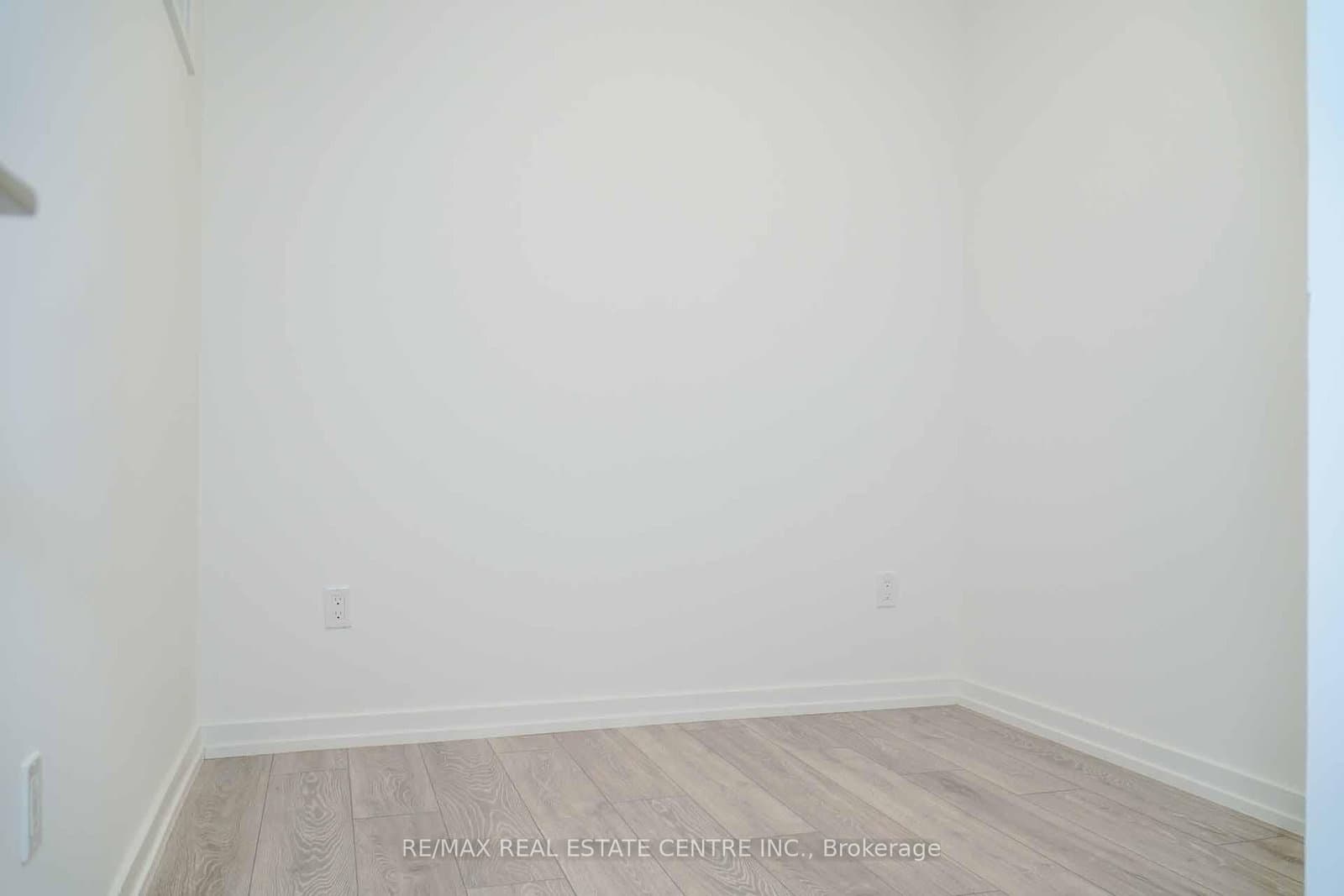 14 Lytham Green Circle, Unit 24 thumbnail 21