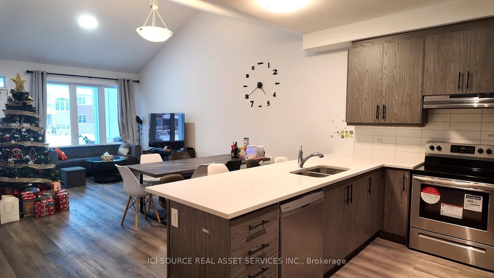 2969 Murphy Place thumbnail 4