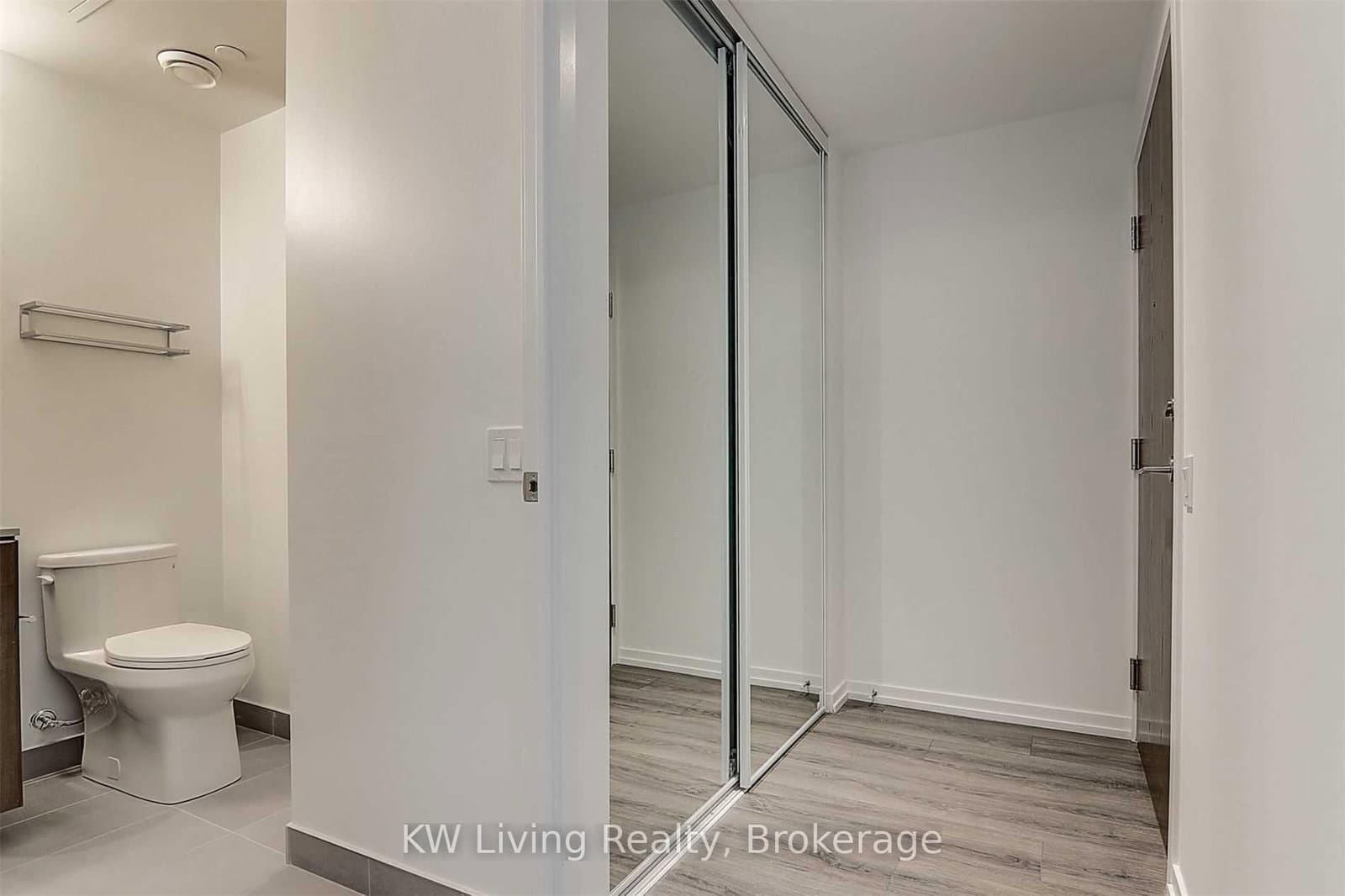 #1801 - 1000 Portage Parkway