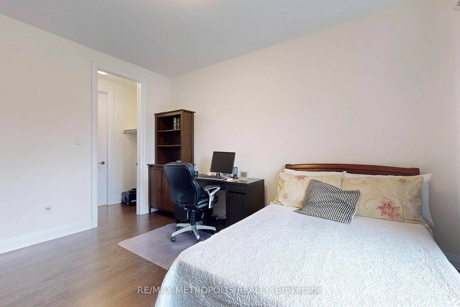 100 Ballantyne Boulevard thumbnail 29
