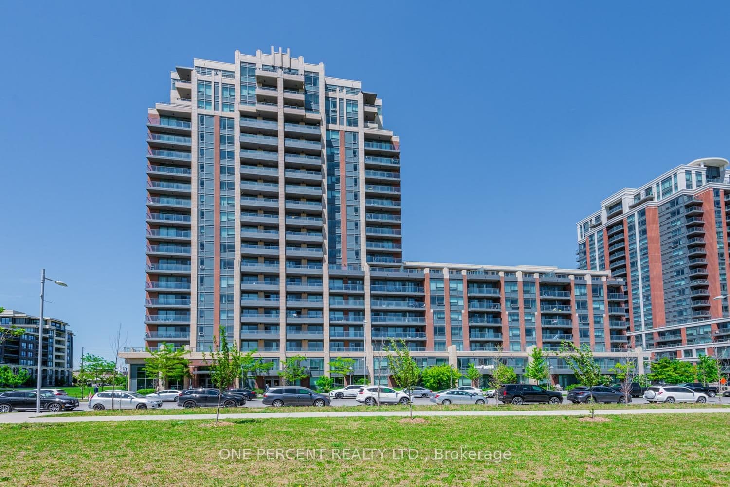 #705 - 18 Uptown Drive