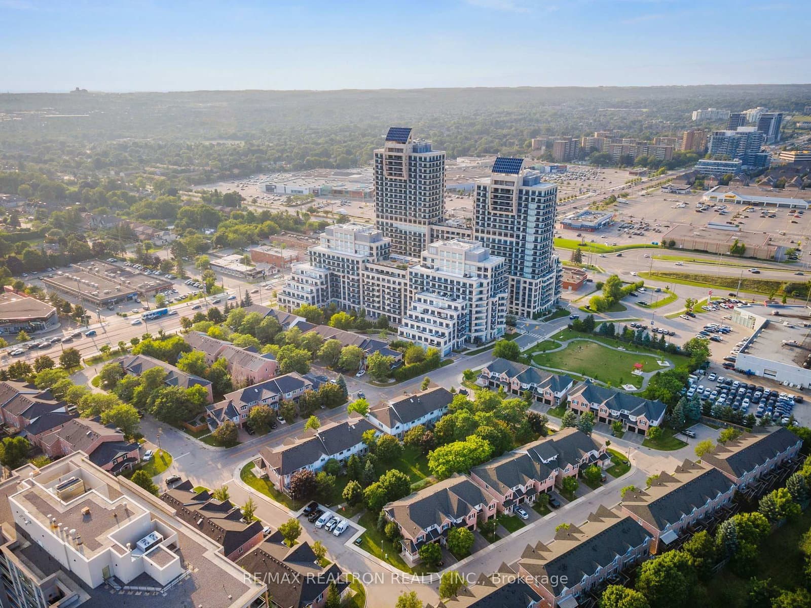 #501 - 9205 Yonge Street