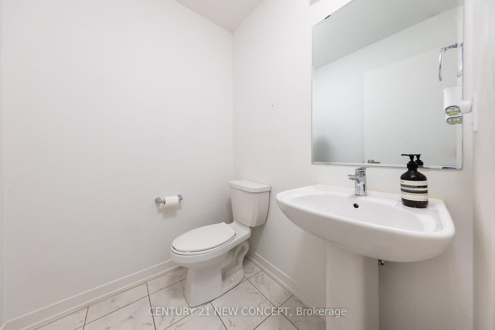 227 Harding Park Street thumbnail 10