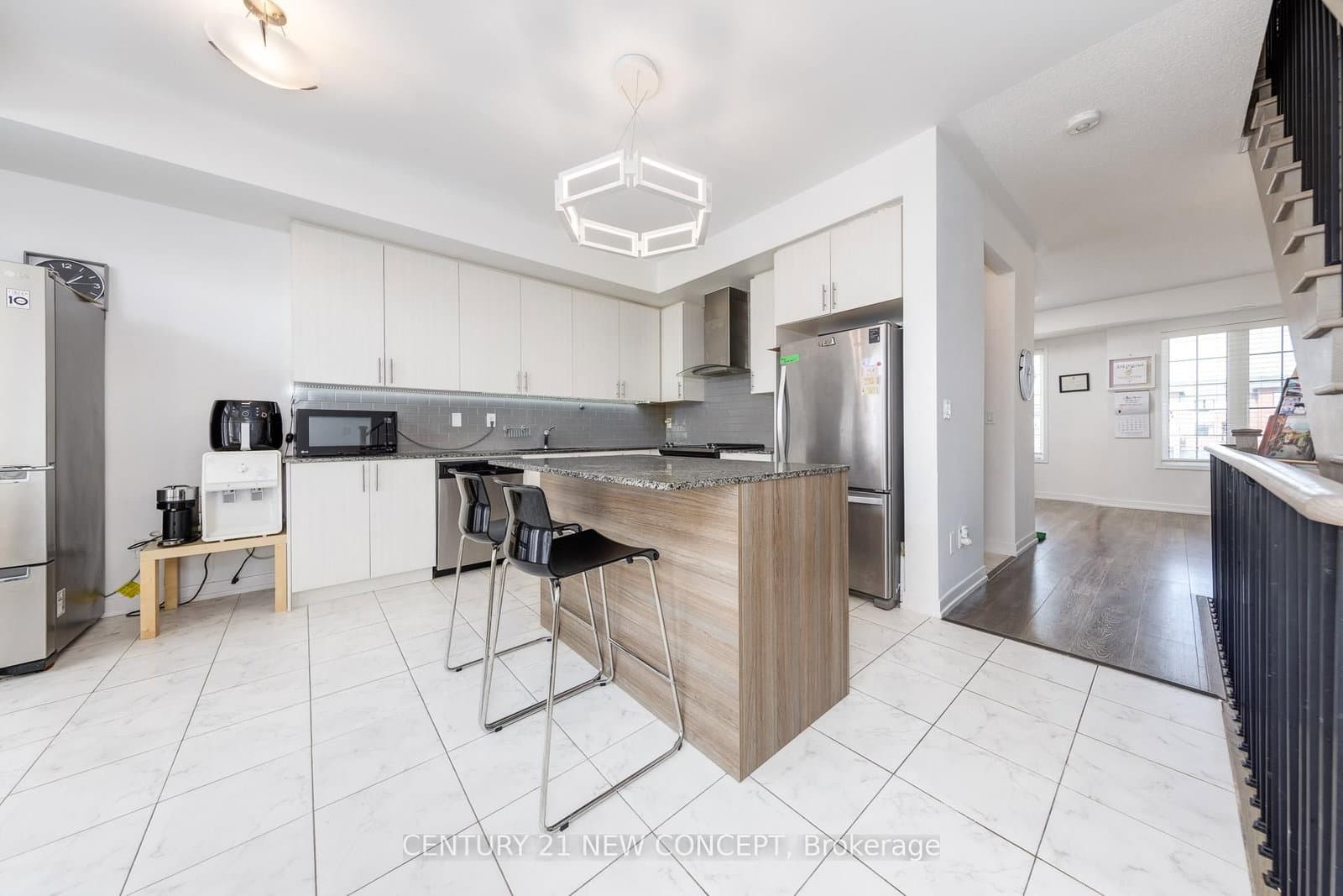 227 Harding Park Street thumbnail 5
