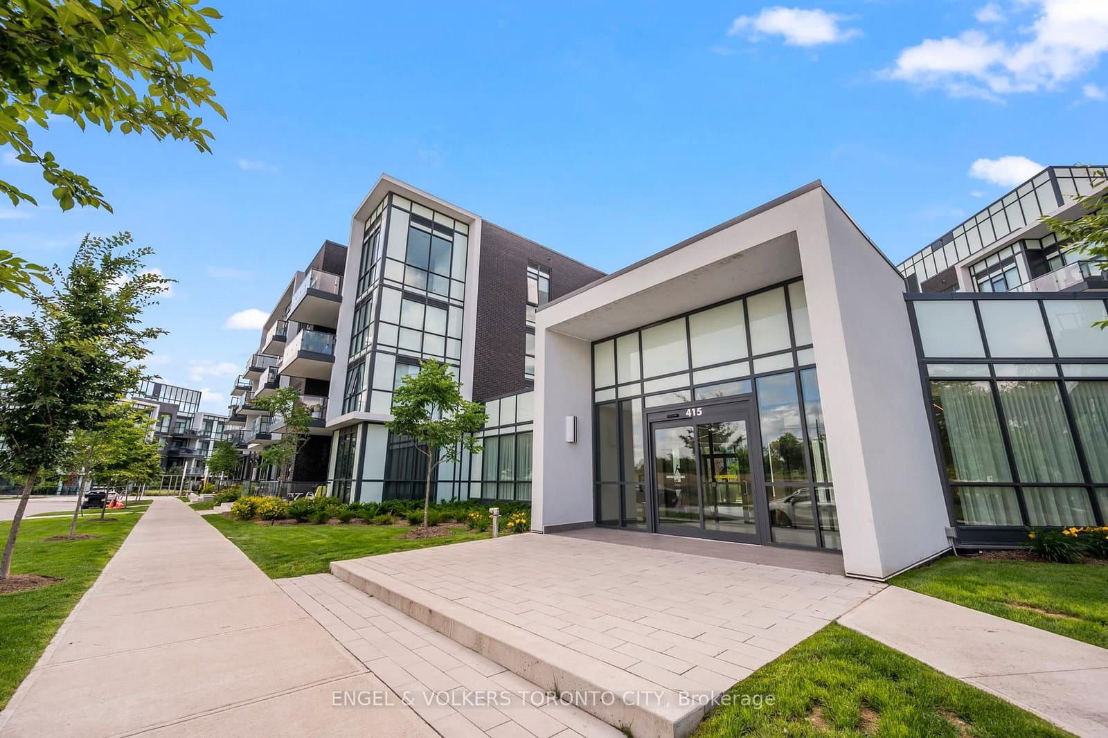 #128 - 415 Sea Ray Avenue