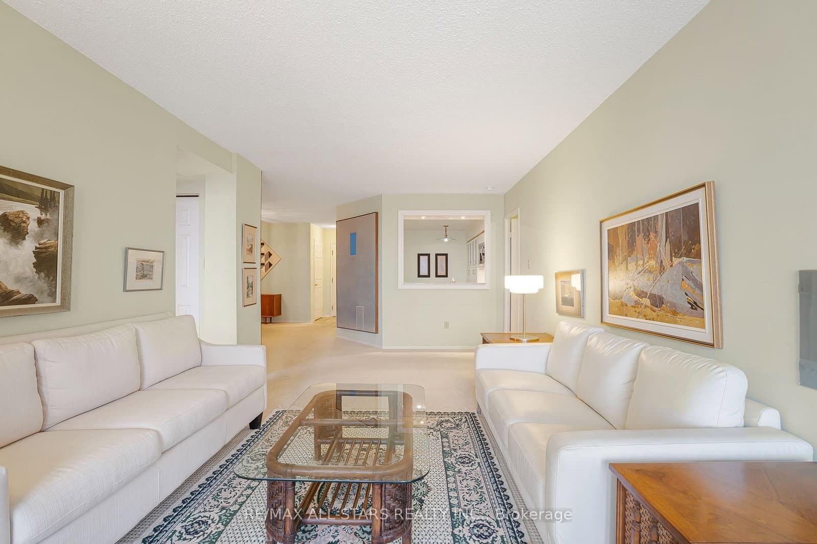 25 Austin Drive, Unit 817 thumbnail 2