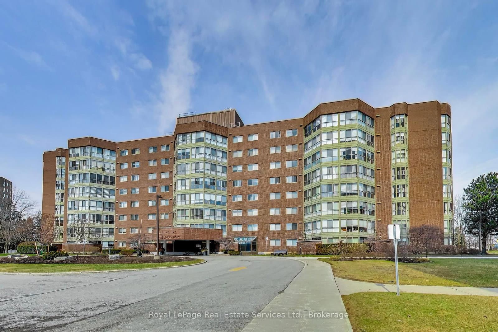 #611 - 5 Weldrick Road W